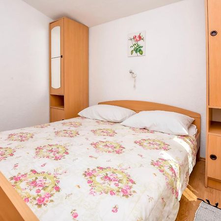 Apartments Karleusa 로고즈니차 외부 사진