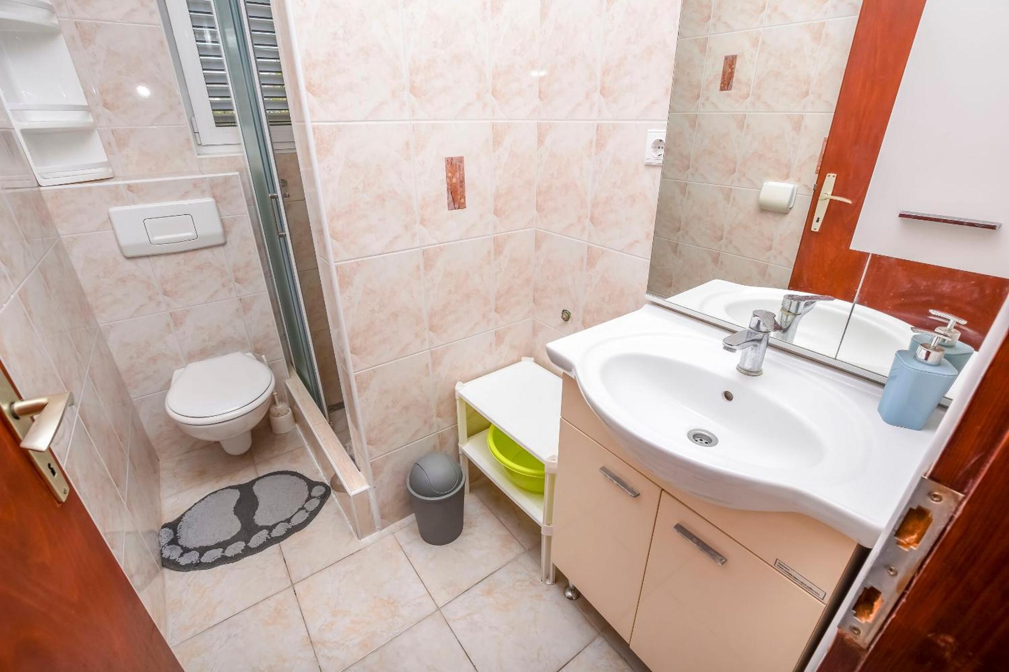 Apartments Karleusa 로고즈니차 외부 사진